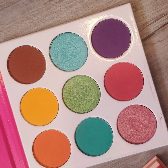 Kara Beauty and The Xulu By Juvias Pallets - Picture 6 of 8